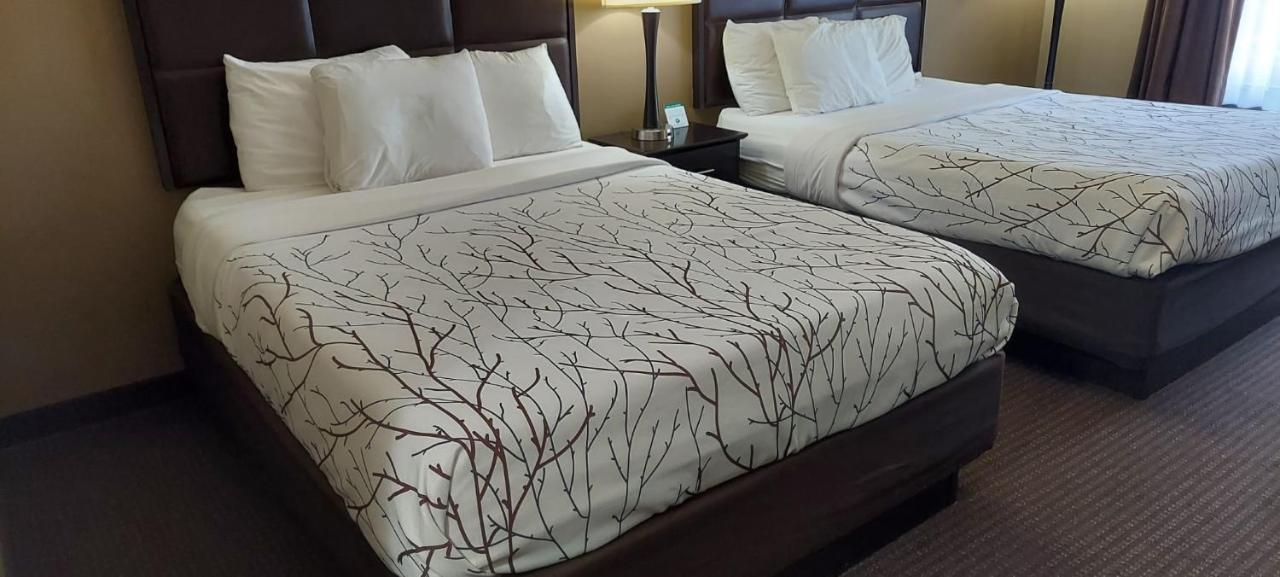 Hotel Parkwood & Manhattan
