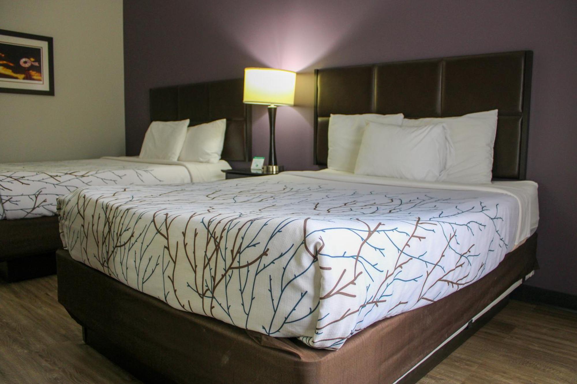 Hotel Parkwood & 3*